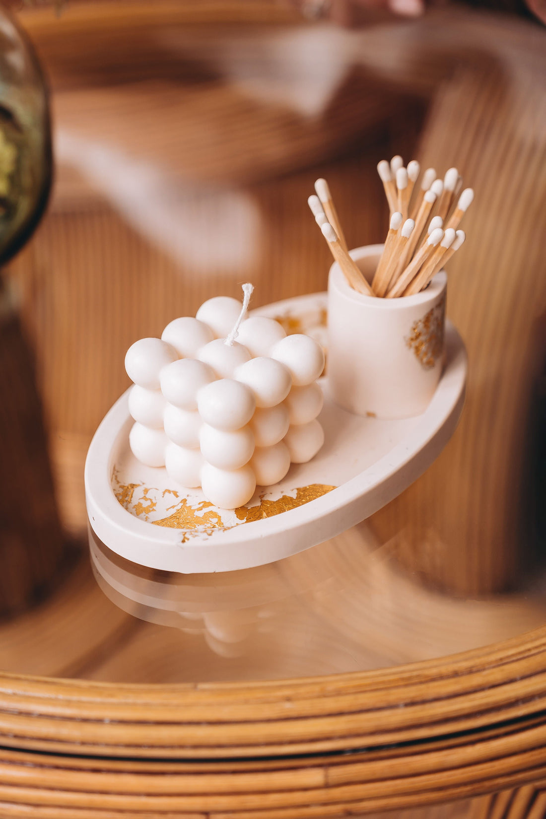 The Quiet Luxury of Minimal Candle Styling